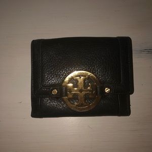 Tory Burch leather wallet in black